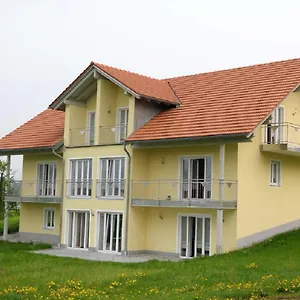 https://deinerhof.com-bavaria.com
